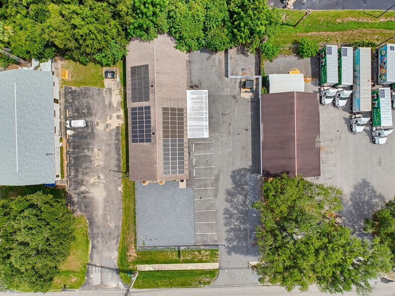 More Photos Of 3347 SW 7th St, Ocala Distribution For Sale