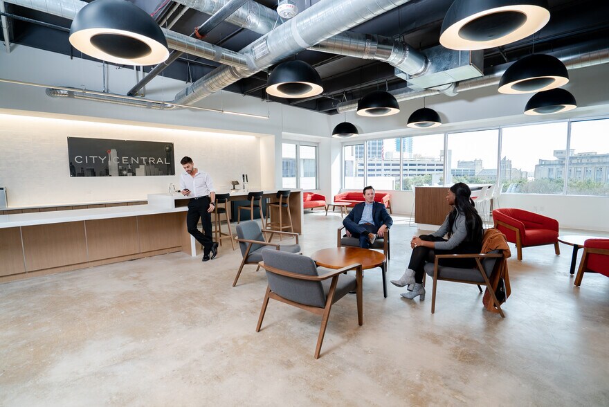 More Photos Of 600 W 6th St, Fort Worth Coworking Space