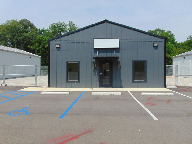 More Photos Of 001 Broadway Street, Florence Office For Sale