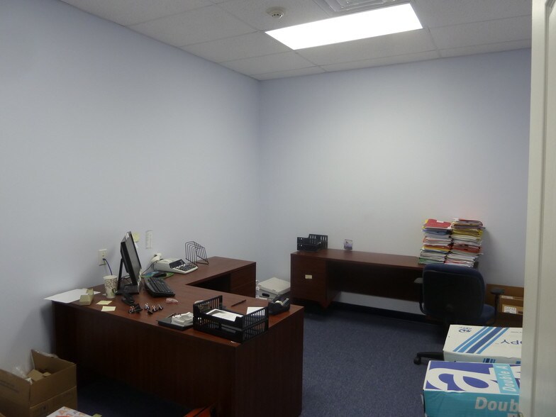 More Photos Of 43 Newburgh Rd, Hackettstown Office For Lease
