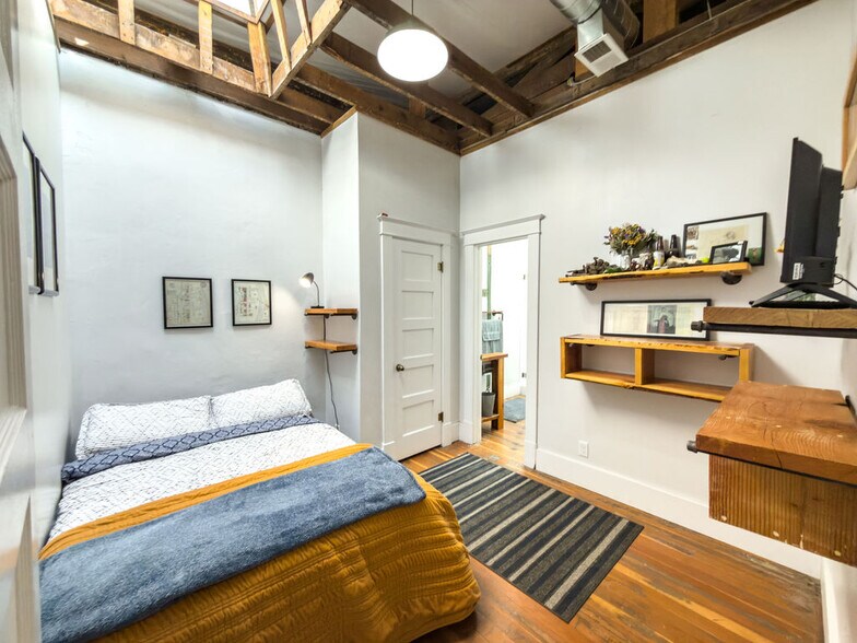 More Photos Of 182 S Main St, Helper General Retail For Sale