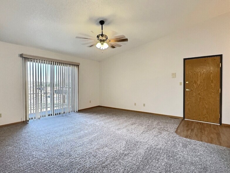 More Photos Of 2021 N Kimball St, Mitchell Apartments For Sale