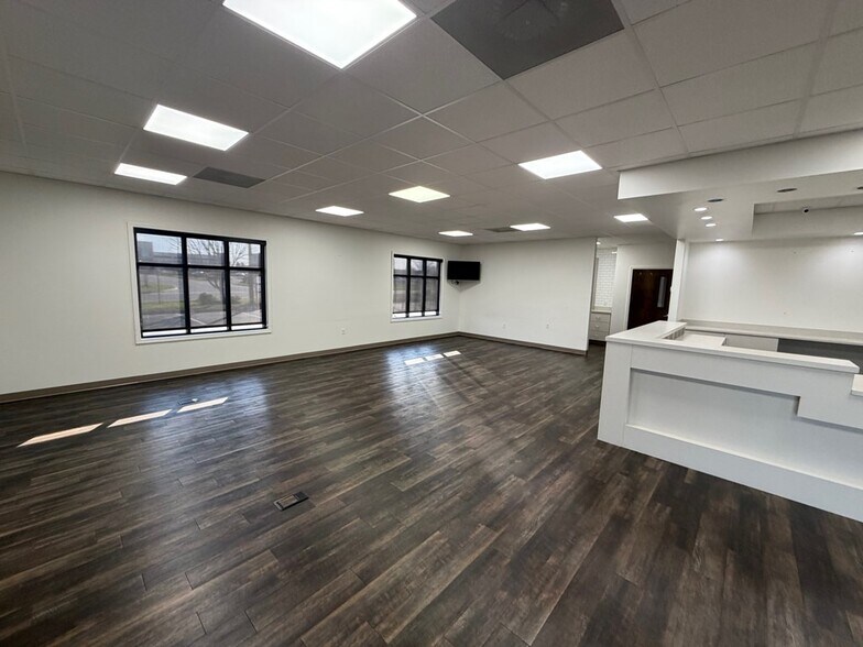 More Photos Of 200 Medical Care Way, Dothan Medical For Lease