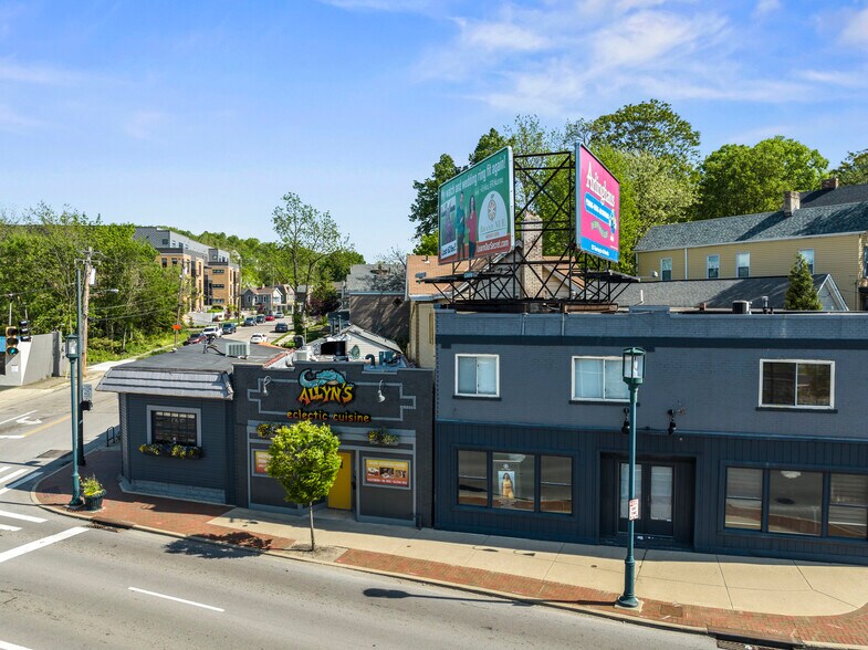 More Photos Of 3538 Columbia Pky, Cincinnati Restaurant For Sale