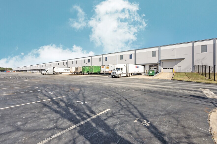 More Photos Of 4475 S Fulton Pky, Atlanta Unknown For Lease