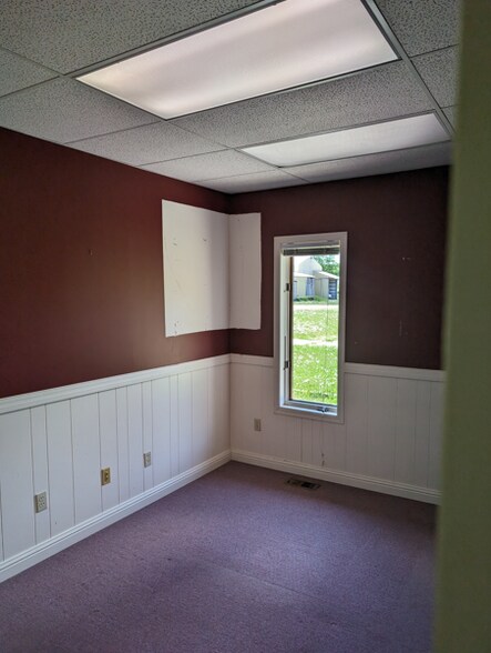 More Photos Of 6150 W Frontage Rd, Medford Warehouse For Sale