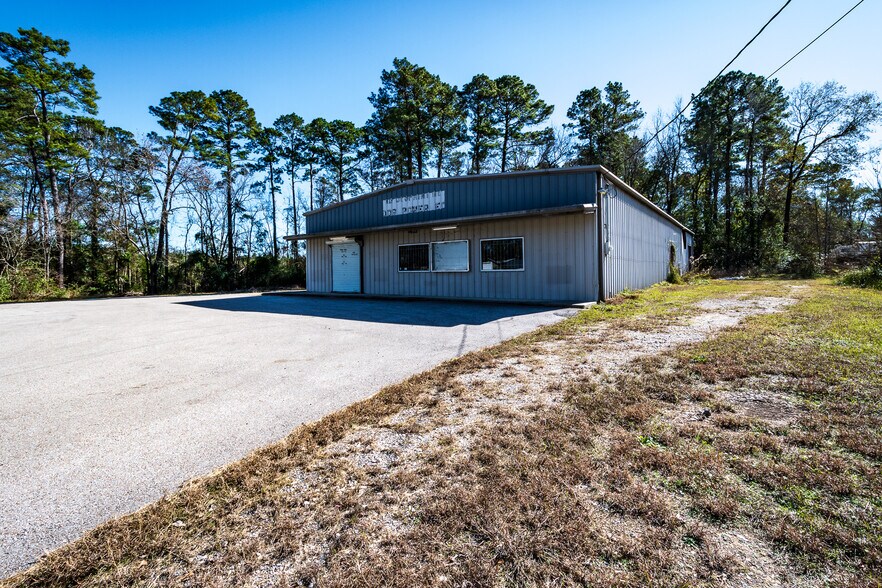 More Photos Of 24090 FM 1485 Rd, New Caney Service For Sale