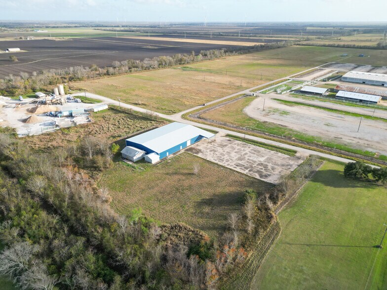 More Photos Of 149 County Road 219, Bay City Warehouse For Sale