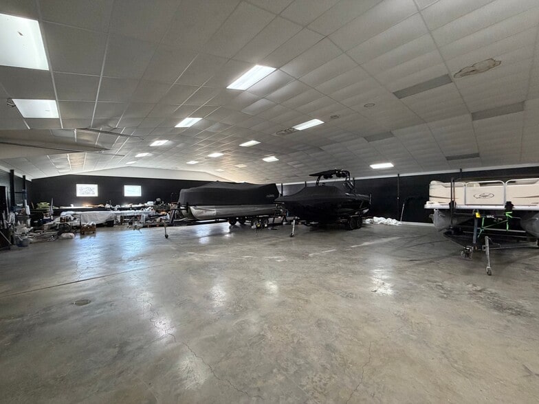 More Photos Of 211 Canton Ln, Cadiz Self Storage For Sale