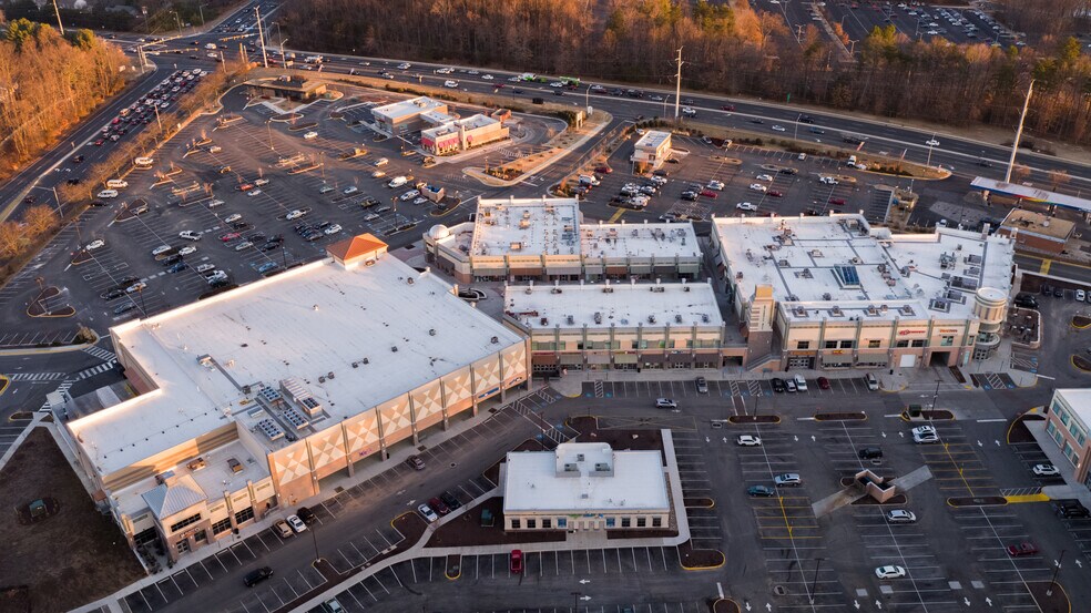 More Photos Of 10653-10691 Braddock Rd, Fairfax Unknown For Lease
