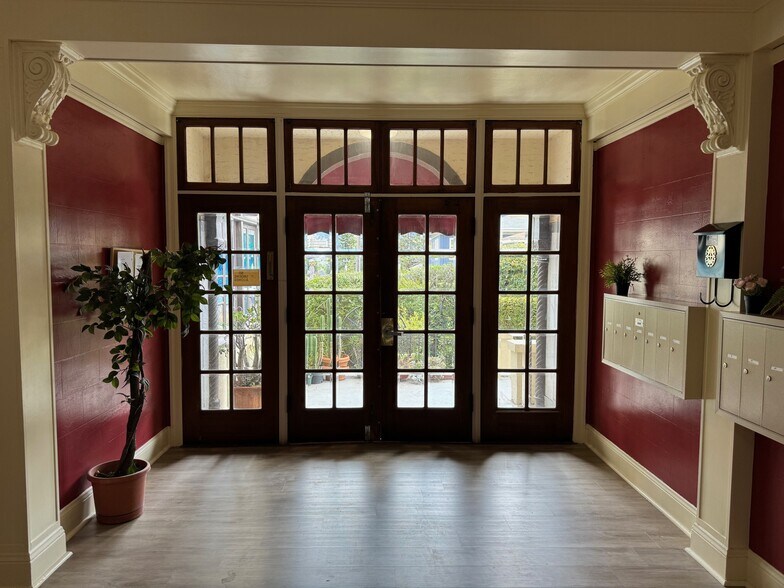 More Photos Of 3505 Kempton Way, Oakland Apartments For Sale