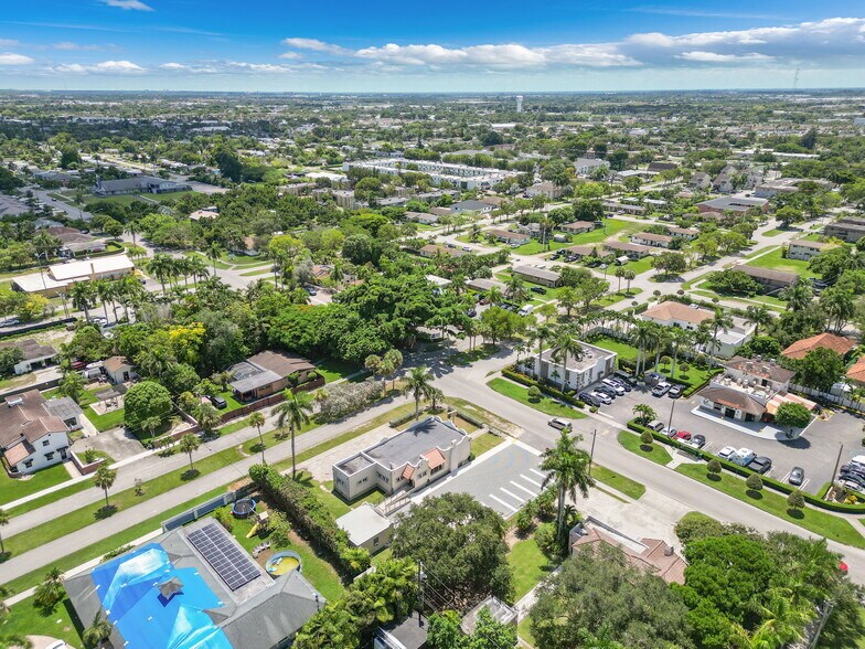 More Photos Of 97 NE 15th St, Homestead Coworking Space