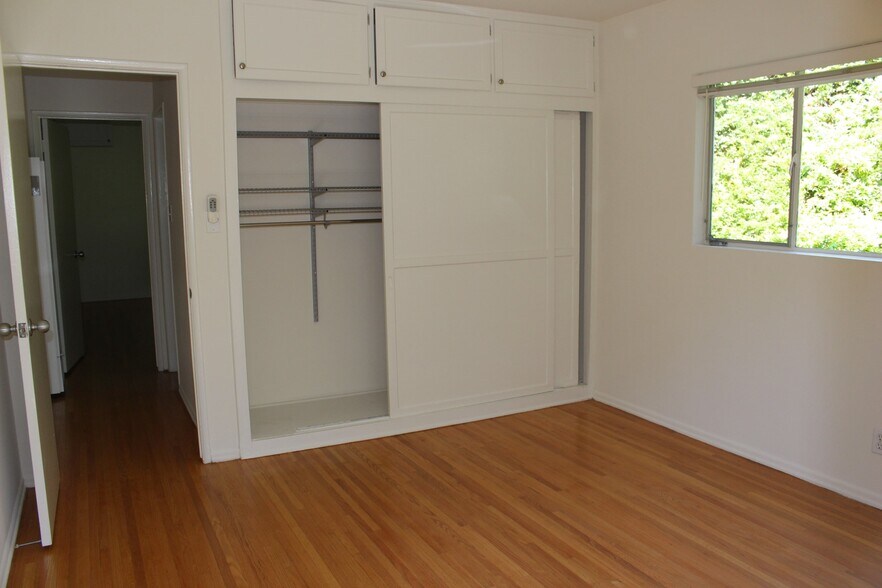 More Photos Of 1940 S Beverly Glen Blvd, Los Angeles Apartments For Sale