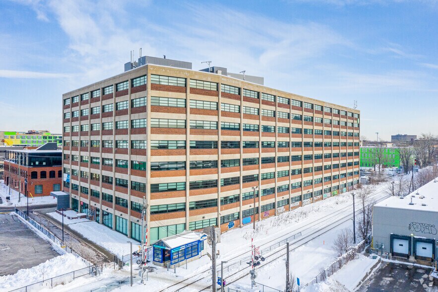 More Photos Of 7250 Rue du Mile End, Montréal Office For Lease