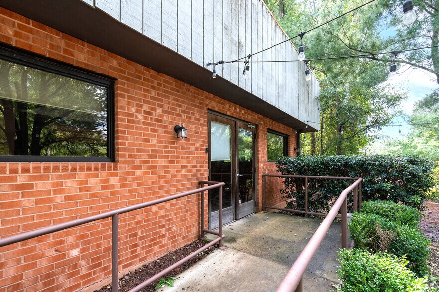 More Photos Of 4913 S Alston Ave, Durham Warehouse For Lease