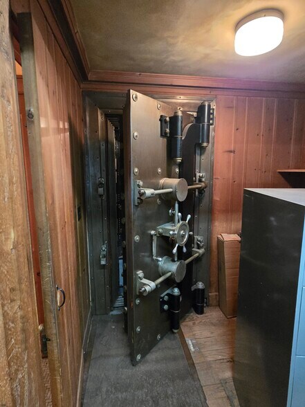 More Photos Of 404 Monroeville Rd, Monroeville Industrial For Sale