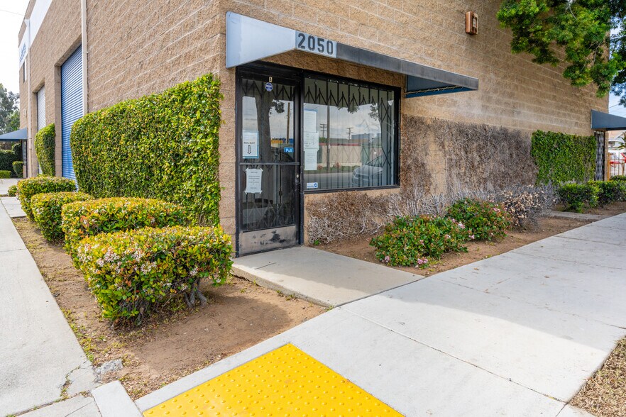 More Photos Of 2050 Wilson Ave, National City Manufacturing For Lease