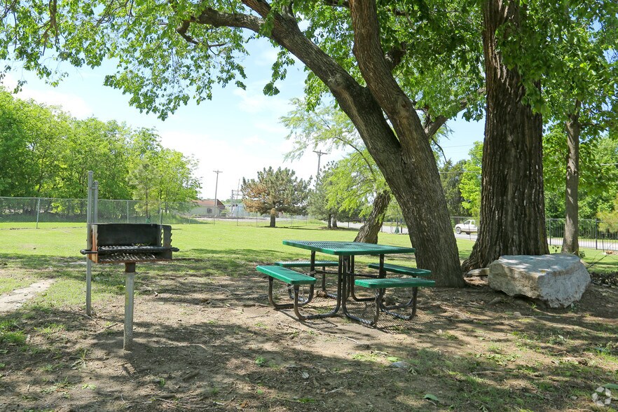 More Photos Of 207 N Hickory St, Sapulpa Multifamily For Sale