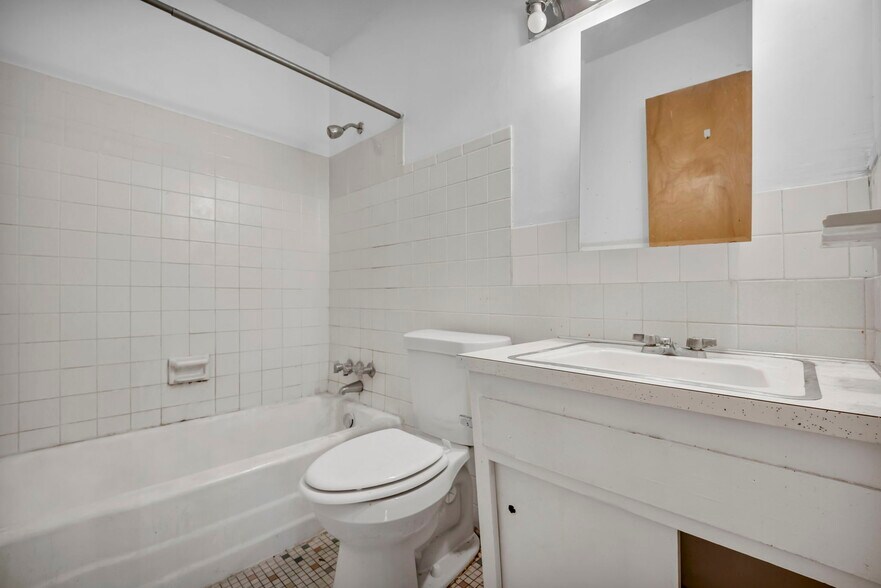 More Photos Of 818-850 S Green Rd, South Euclid Apartments For Sale