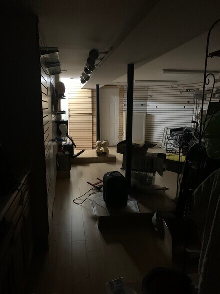 More Photos Of 4410 16th Ave, Brooklyn Storefront Retail Residential For Lease