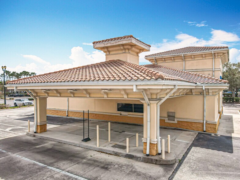More Photos Of 9105 Town Center Pky, Bradenton Medical For Sale