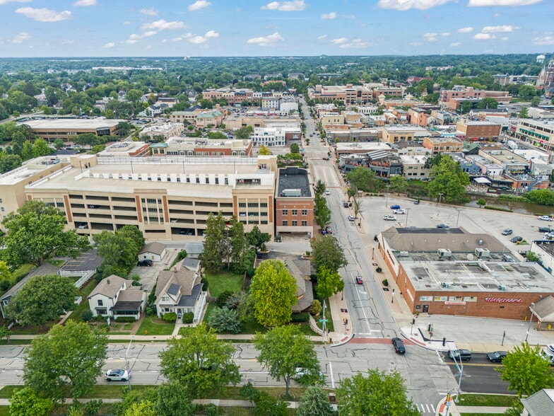 More Photos Of 405 S Main St, Naperville Medical For Lease
