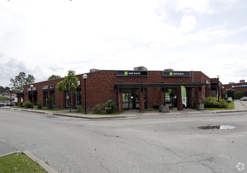 Primary Photo Of 29-35 Cedar Pointe Dr, Barrie Unknown For Lease