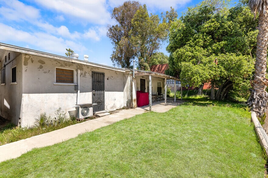 More Photos Of 1060 E Route 66, Glendora Distribution For Sale