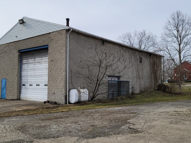 More Photos Of 306 Balsinger Rd, Uniontown Manufacturing For Sale
