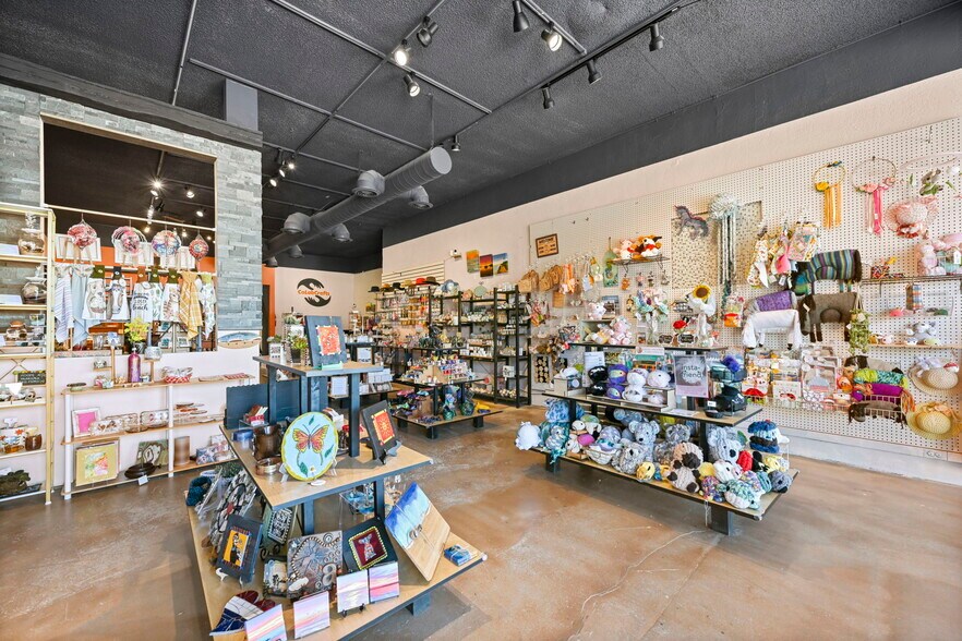 More Photos Of 143-145 W Grand Ave, Escondido Storefront Retail Residential For Sale