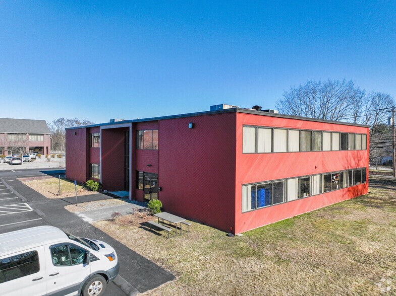 More Photos Of 315 Littleton Rd, Chelmsford Office For Lease