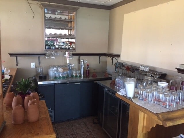 More Photos Of 1737 W Caldwell Ave, Visalia Freestanding For Lease