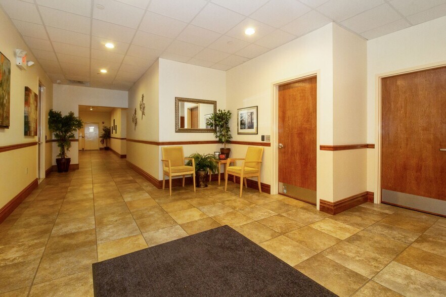 More Photos Of 202-206 Pegasus Ave, Northvale Warehouse For Lease