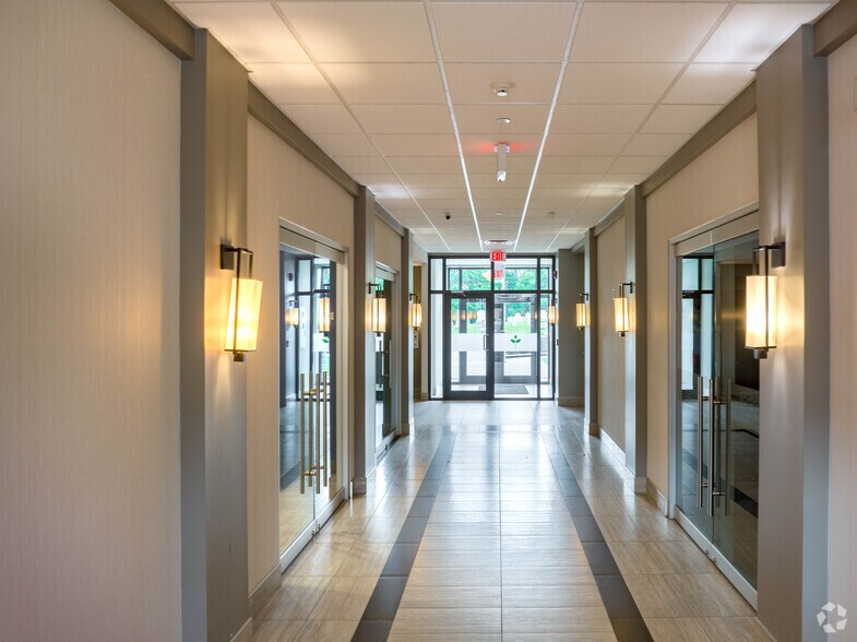 More Photos Of 7800 Kennedy Rd, Markham Medical For Sale