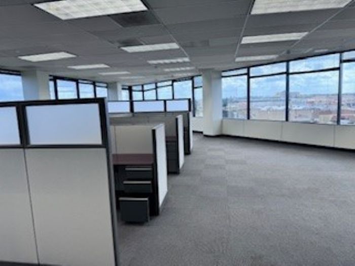 More Photos Of 2550 Gray Falls Dr, Houston Office For Lease