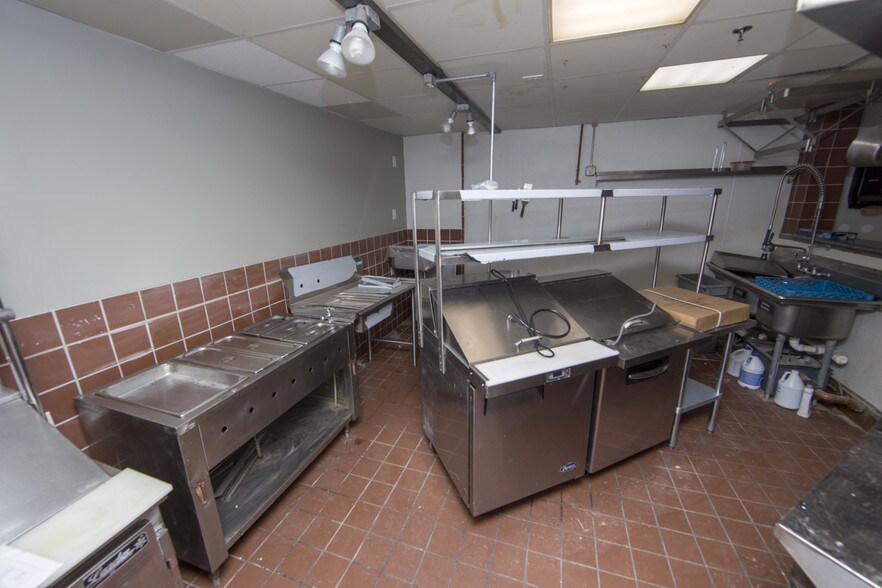 More Photos Of 1145 Easton Rd, Abington Bar For Sale