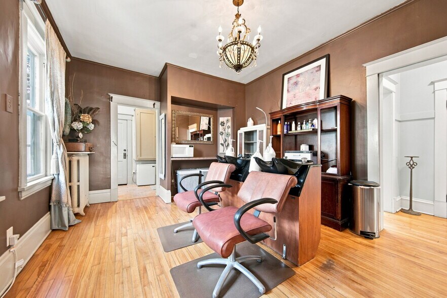 More Photos Of 1208 Grand Ave, Saint Paul Storefront Retail Office For Sale