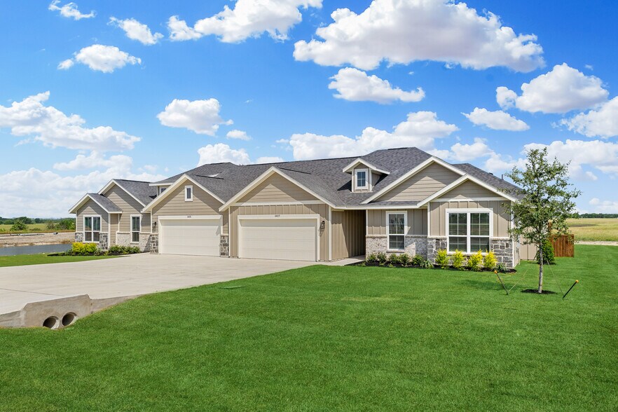 More Photos Of 4059 Clovis St, Midlothian Multifamily For Sale