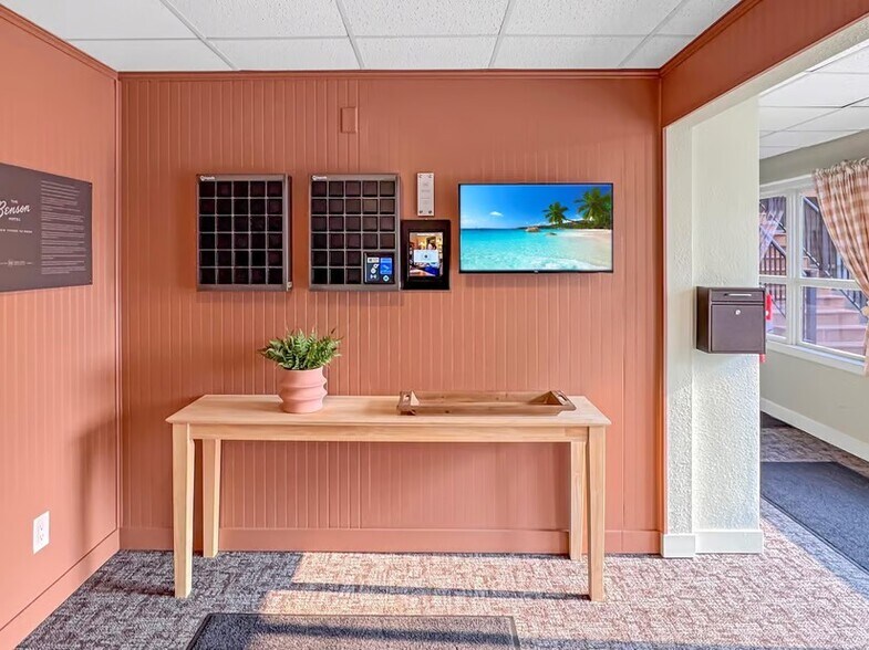 More Photos Of 600 22nd St, Benson Hotel For Sale
