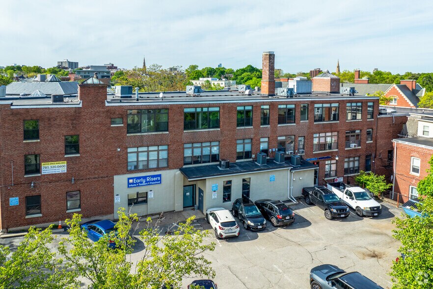 More Photos Of 60-64 Harvard St, Brookline Office For Lease