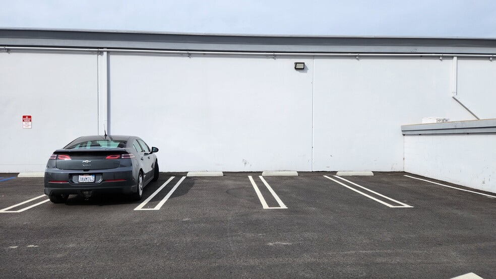More Photos Of 9273-9303 Archibald Ave, Rancho Cucamonga Warehouse For Lease