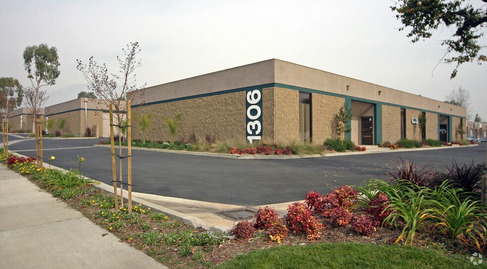 More Photos Of 1306 N Benson Ave, Upland Service For Lease