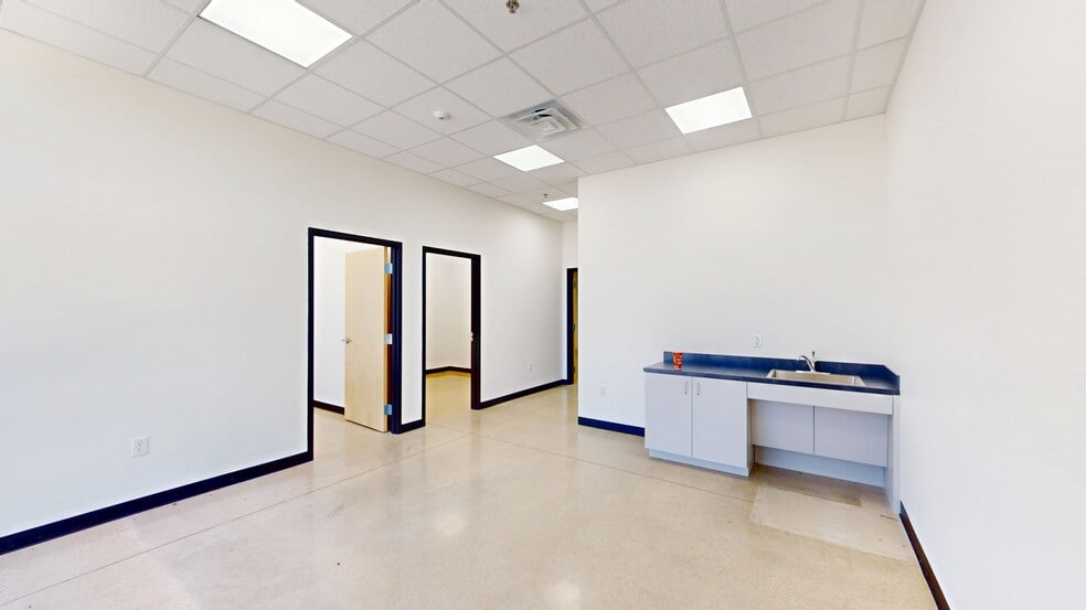 More Photos Of 2006 Rivery Blvd, Georgetown Unknown For Lease