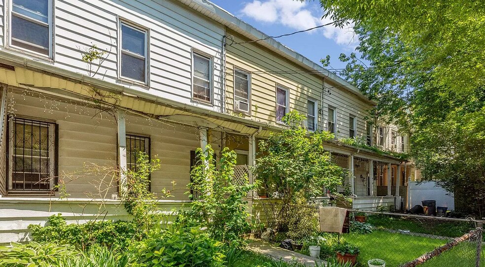 More Photos Of 33 Jackson St, Staten Island Apartments For Sale