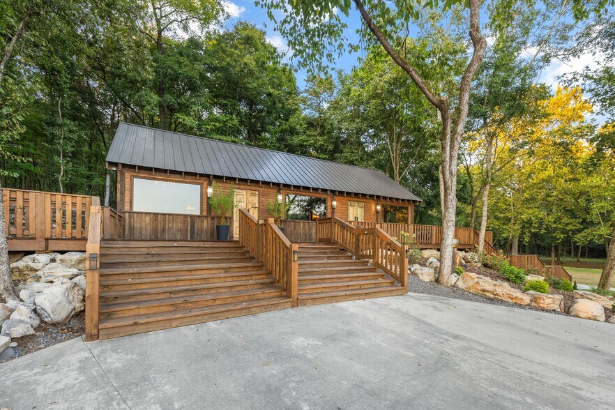 More Photos Of 4201 Pleasant Valley Rd, Union Grove Restaurant For Sale