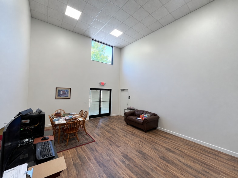 More Photos Of 232 John Crotts Rd, Mocksville Flex For Sale