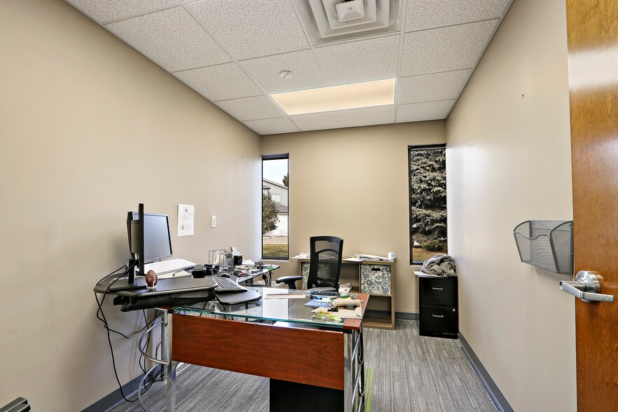 More Photos Of 1127 Prairie Dr, Racine Medical For Lease