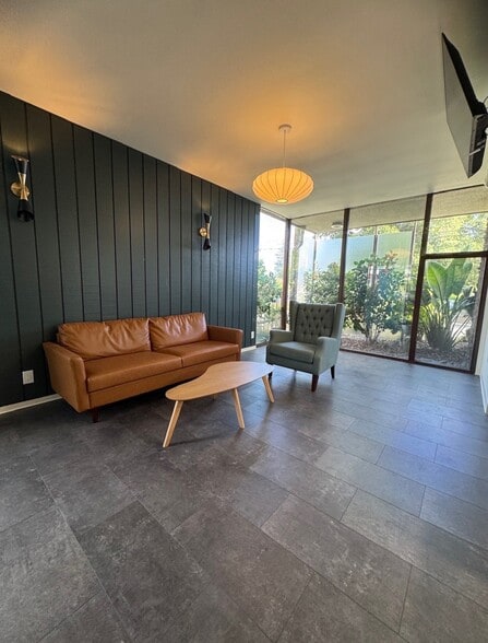 More Photos Of 814 W Foothill Blvd, Monrovia Medical For Sale