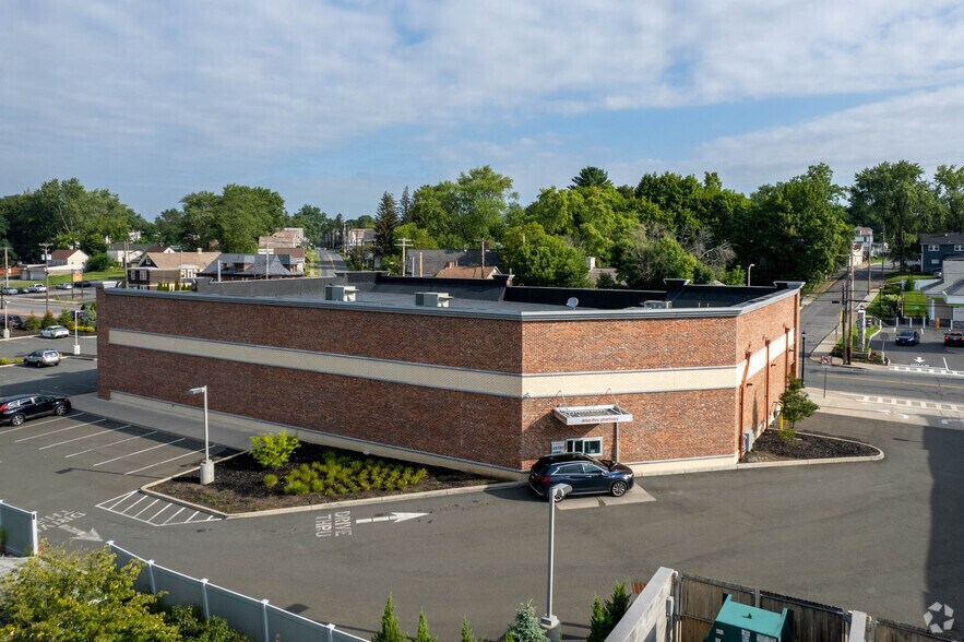 More Photos Of 241 Mohawk Ave, Scotia Drugstore For Sale