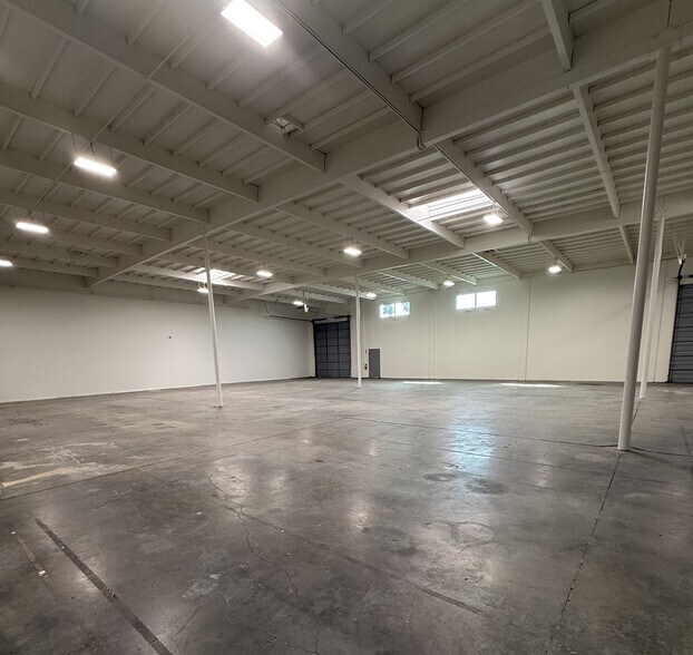 More Photos Of 404-420 Pendleton Way, Oakland Warehouse For Lease